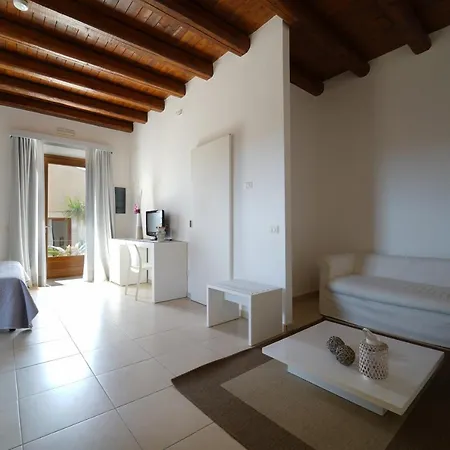 Kalaonda Plemmirio 4*