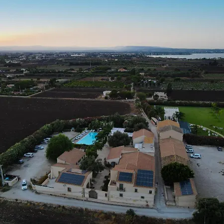 Hotel Kalaonda Plemmirio 4*