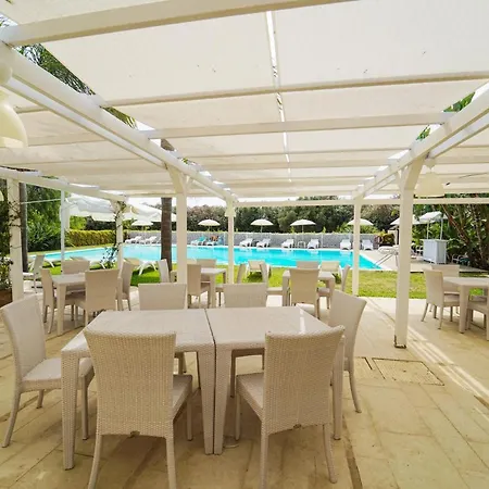 Hotel Kalaonda Plemmirio 4*