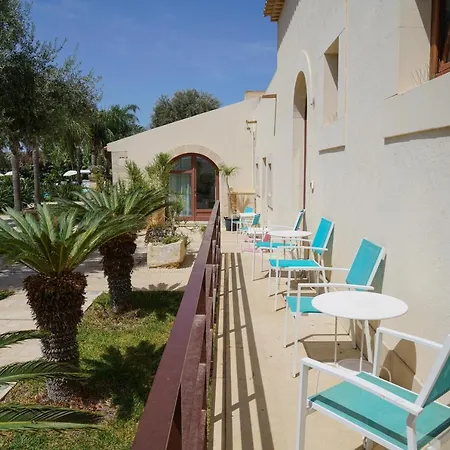 Life Kalaonda Hotel 4*